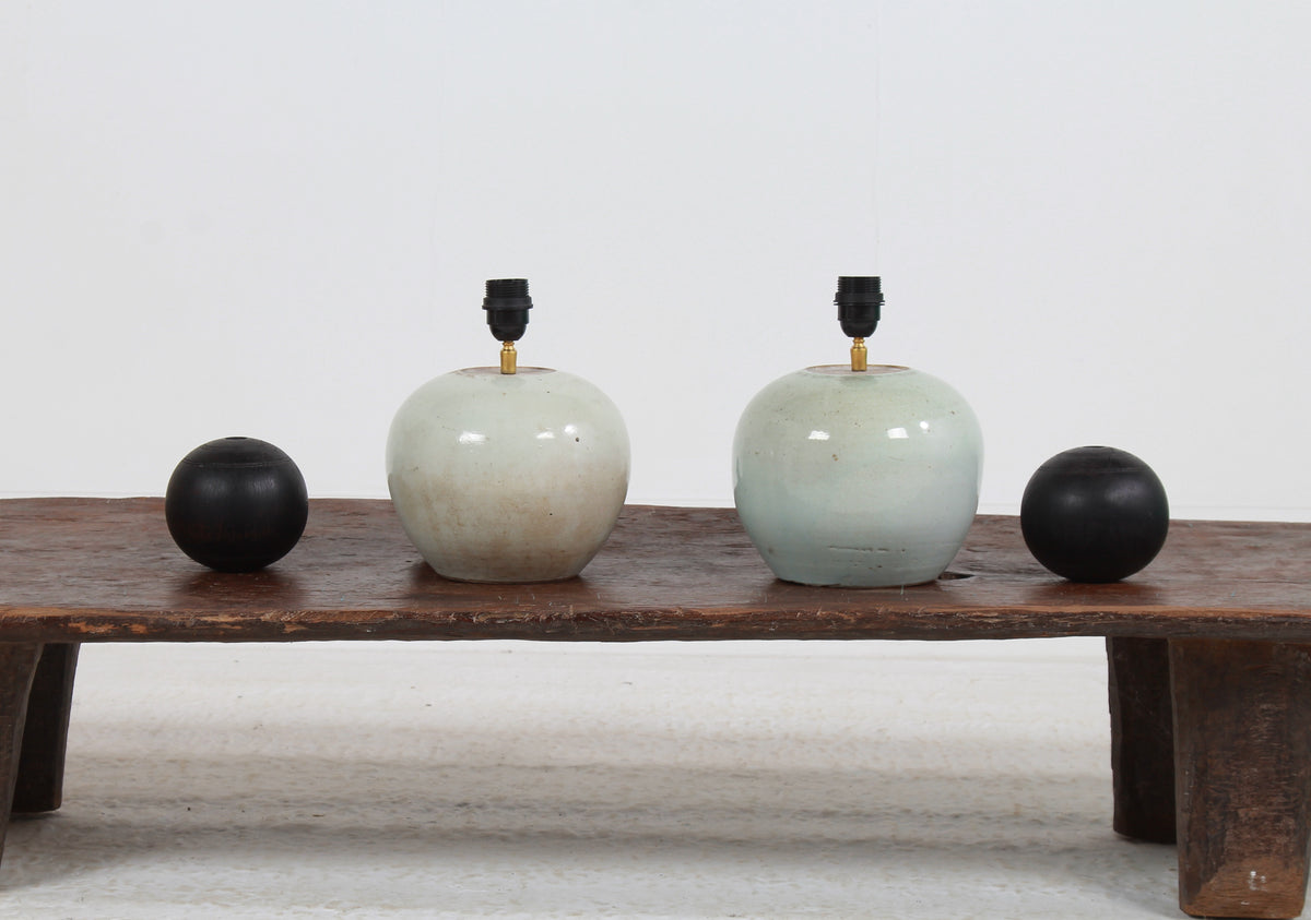 CHARMING Near Pair of ANTIQUE CHINESE GINGER JAR TABLE LAMPS WITH NATURAL LINEN SHADES