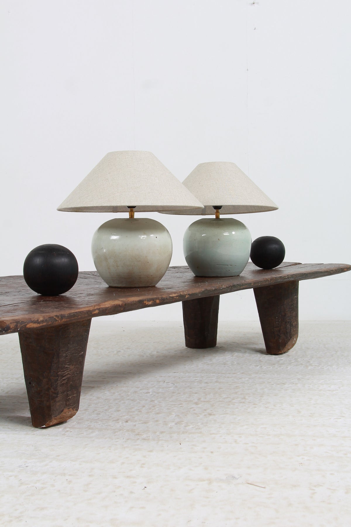 CHARMING Near Pair of ANTIQUE CHINESE GINGER JAR TABLE LAMPS WITH NATURAL LINEN SHADES