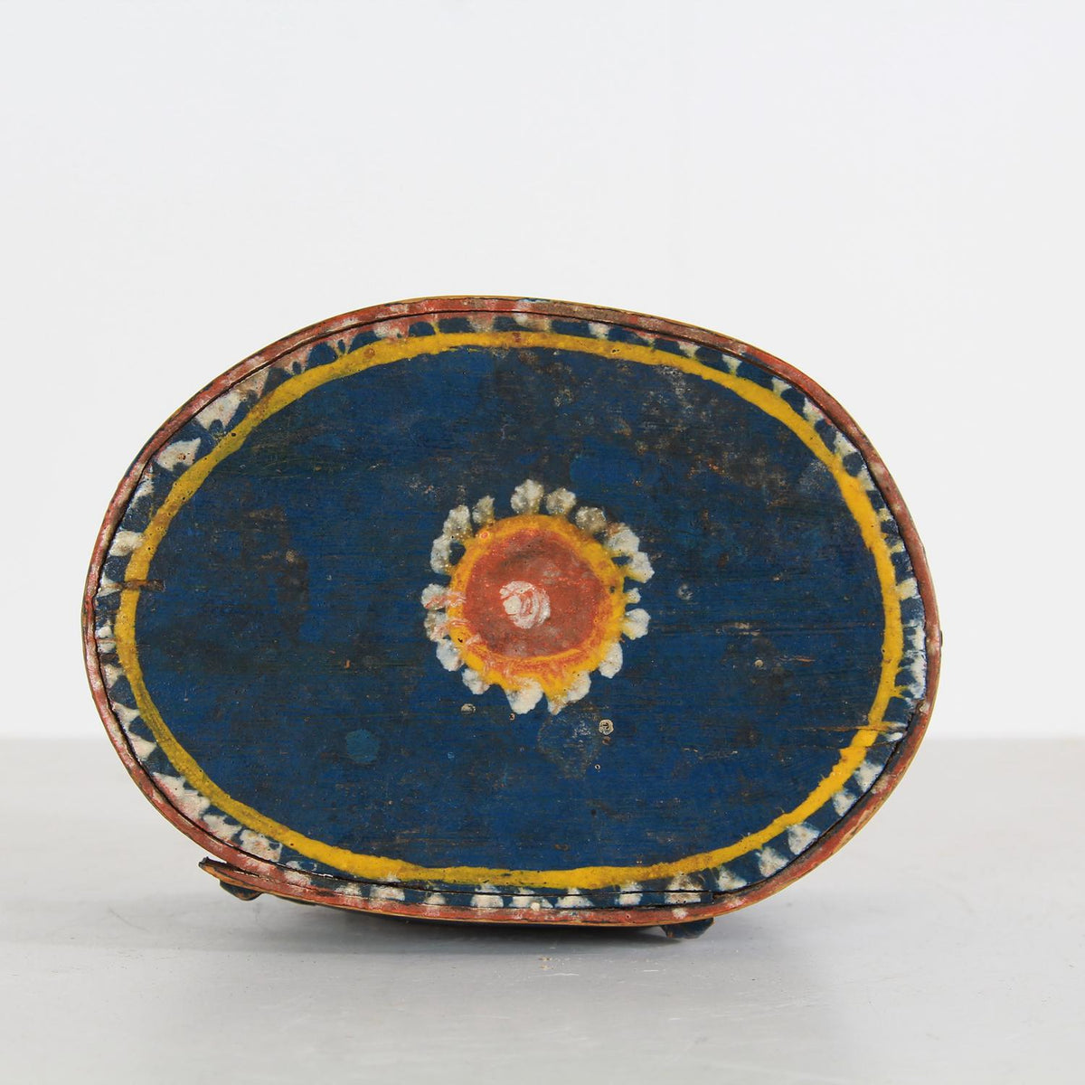 LITTLE BLUE SWEDISH 19thC BENTWOOD BOX WITH  FLOWER PAINTED LID