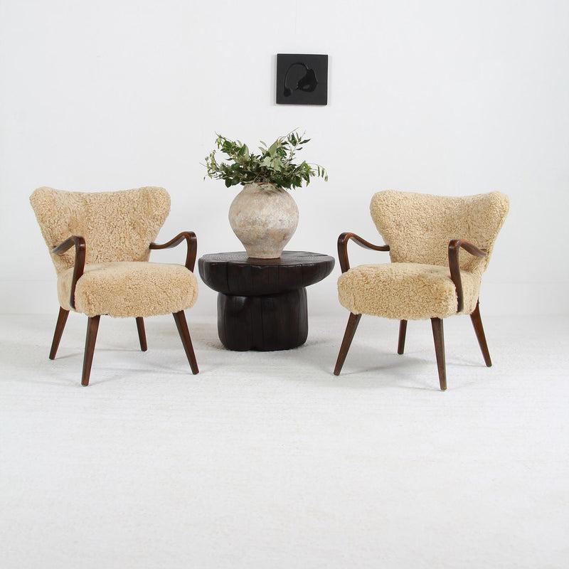 Wonderful Pair of Danish  Modern Lounge Chairs in Honey Coloured Sheepskin