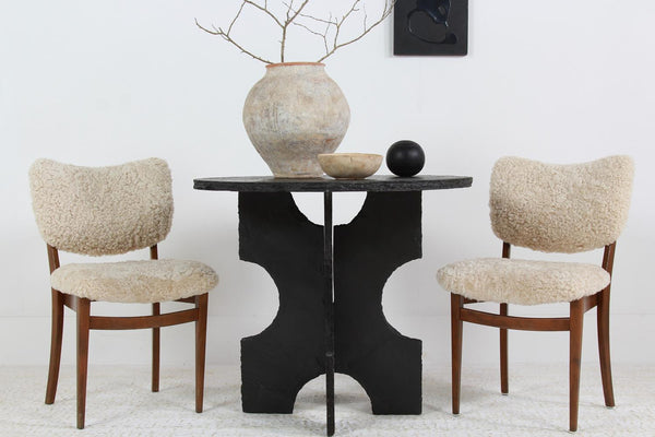 ARTISAN BLACK RIVEN SLATE SCULPTURED PEDESTAL /CENTRE TABLE – Anton & K