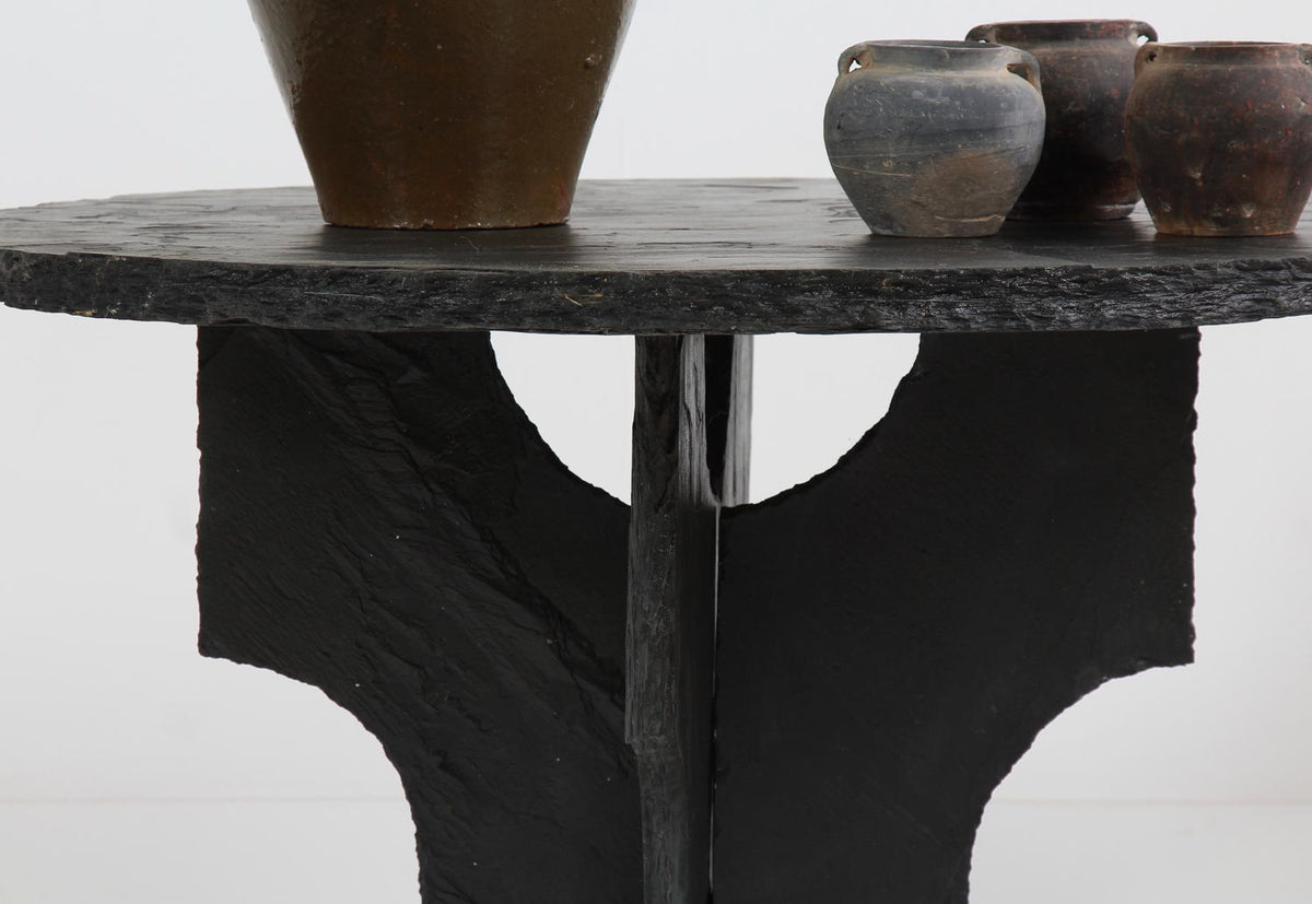ARTISAN BLACK RIVEN SLATE SCULPTURED PEDESTAL /CENTRE TABLE