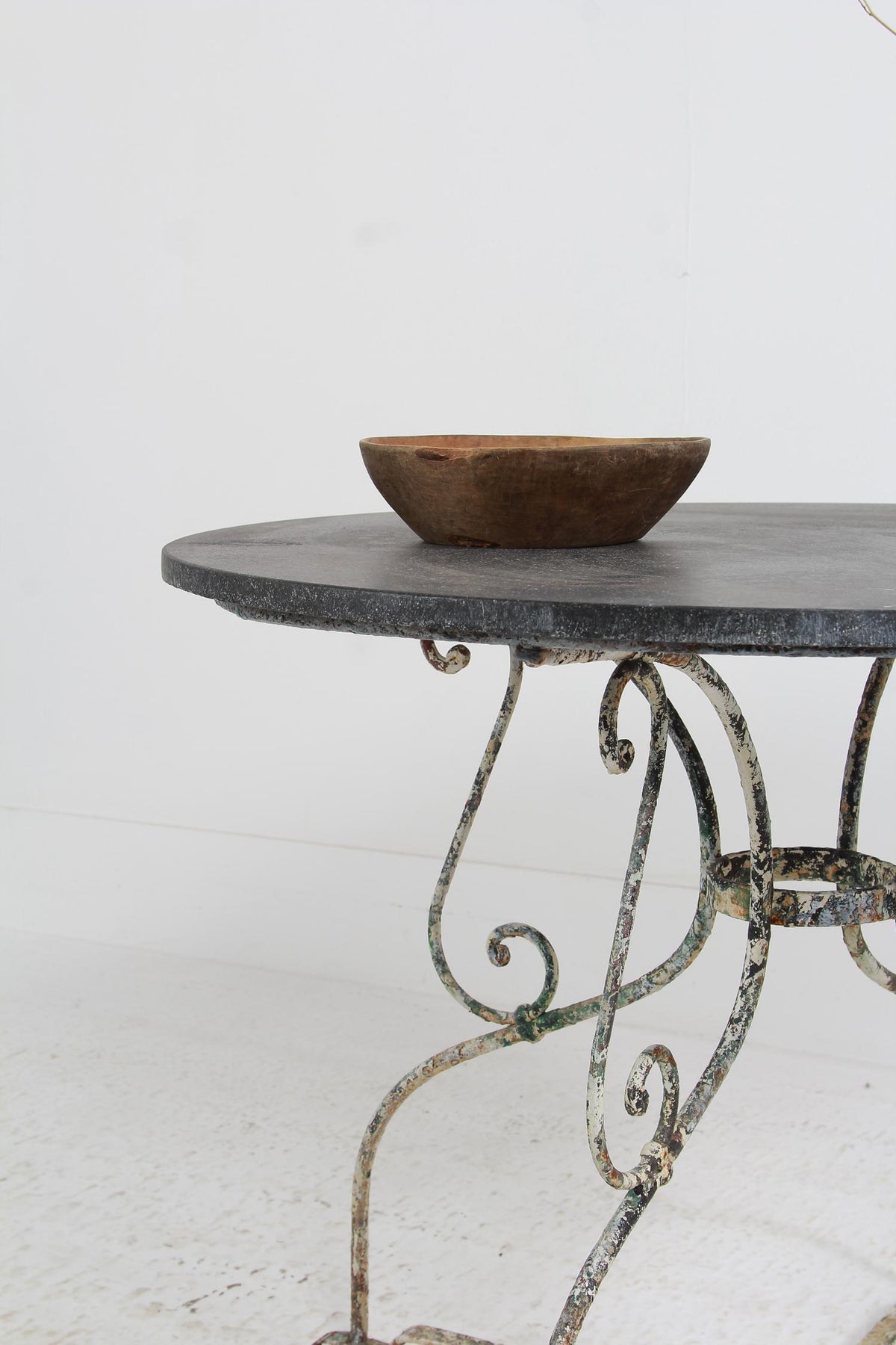 Impressive Round Belgian Bluestone Garden/Centre Table with Decorative Iron Base