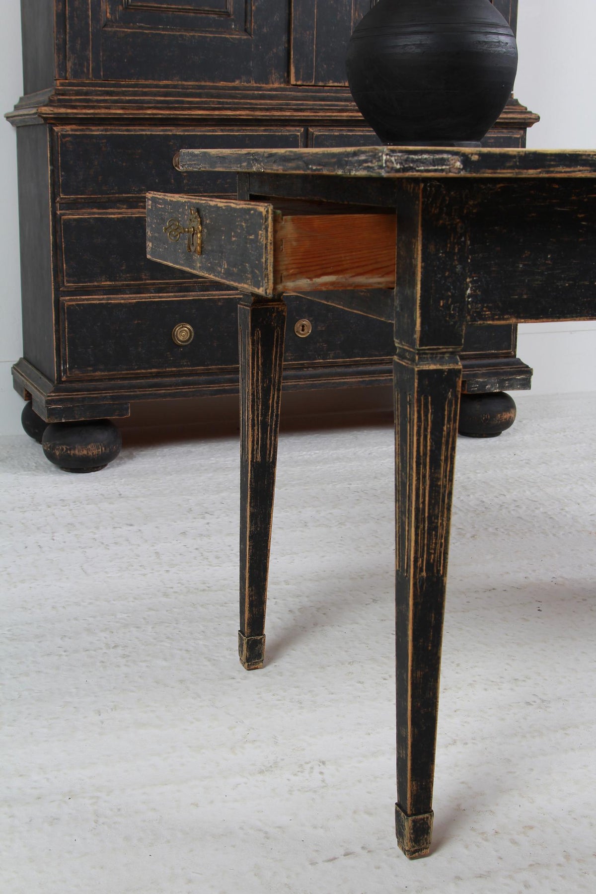 Beautifully Proportioned Period Swedish Gustavain Library Table