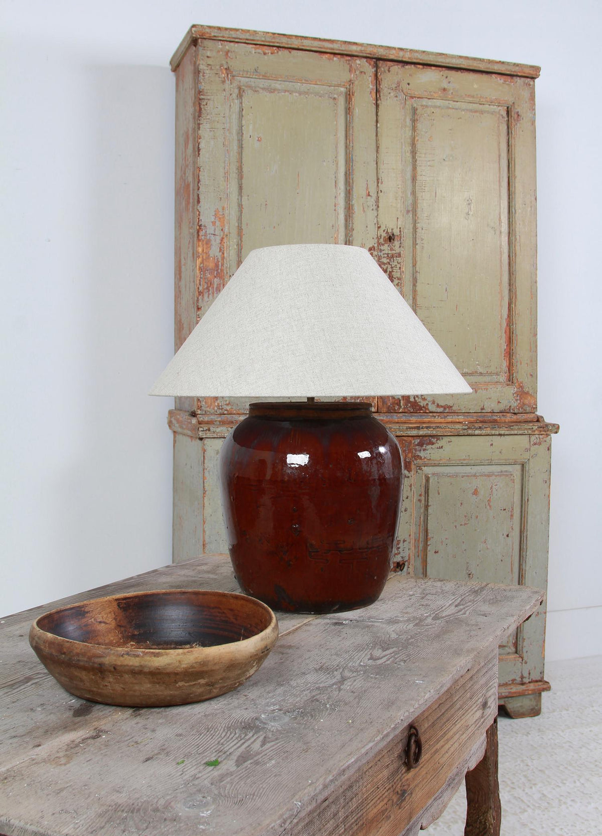 UNIQUE XL BROWN GLAZED POTTERY TABLE LAMP WITH NATURAL EMPIRE LINEN SHADE