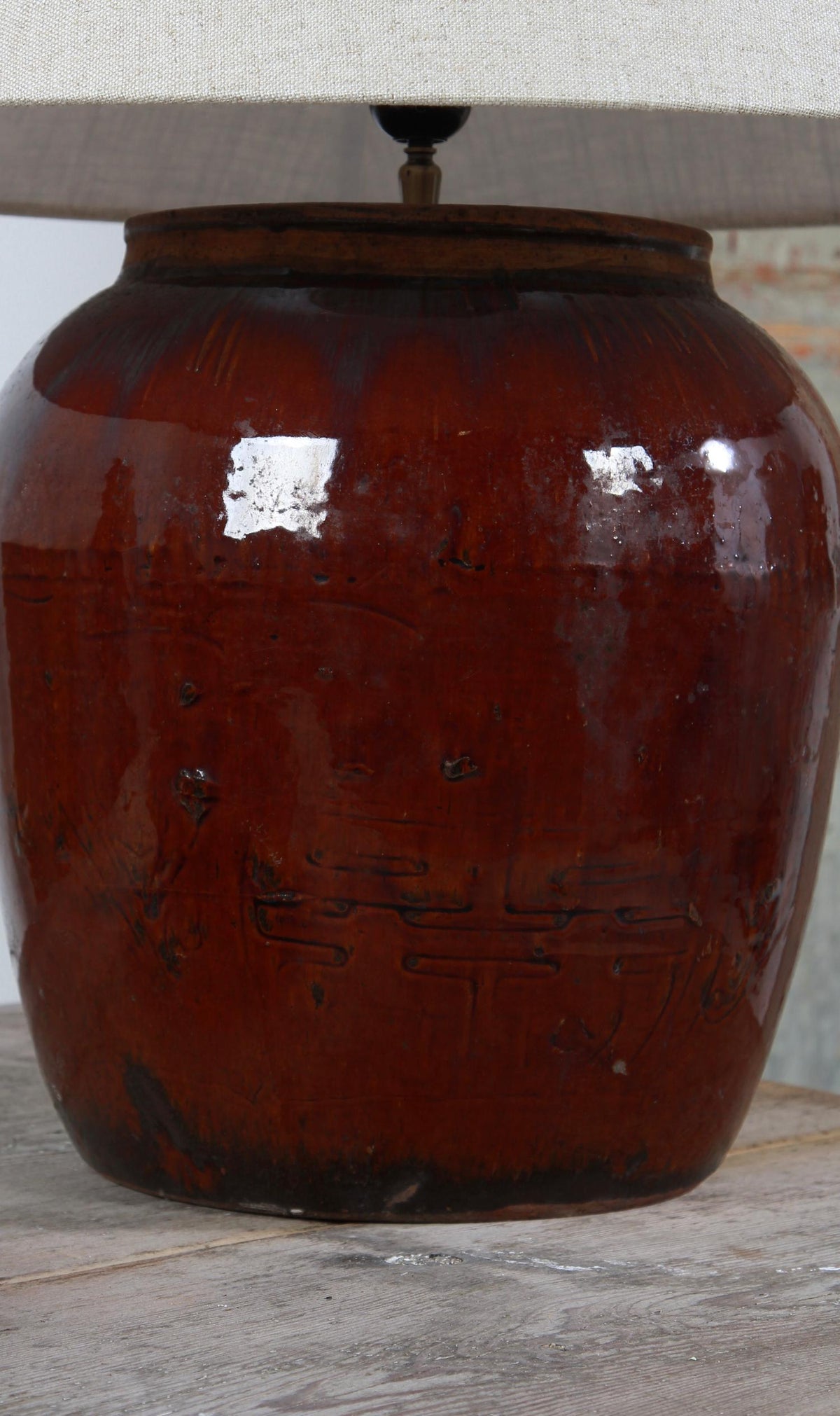 UNIQUE XL BROWN GLAZED POTTERY TABLE LAMP WITH NATURAL EMPIRE LINEN SHADE