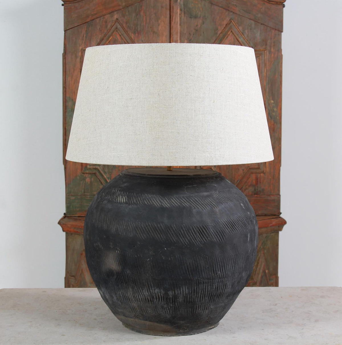 ANTIQUE XL BLACK UNGLAZED TEXTURED TABLE LAMP WITH LINEN DRUM SHADE