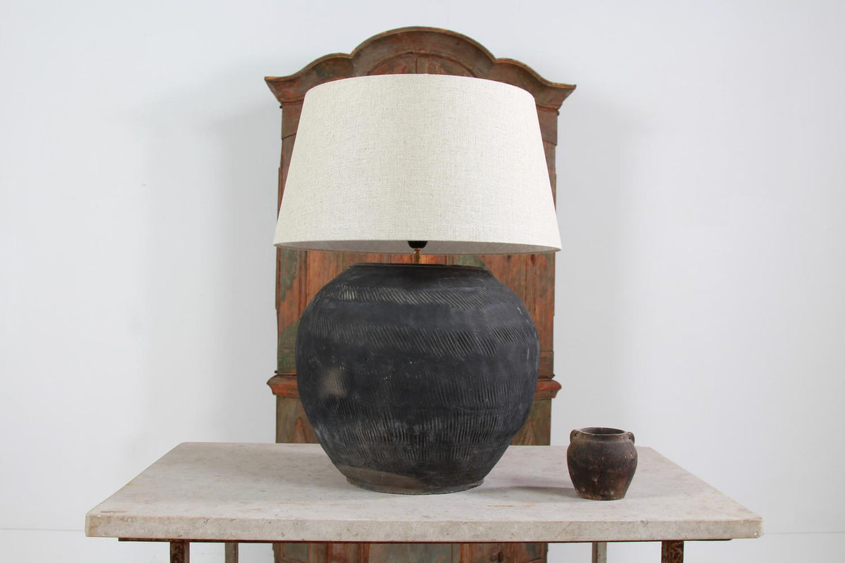 ANTIQUE XL BLACK UNGLAZED TEXTURED TABLE LAMP WITH LINEN DRUM SHADE