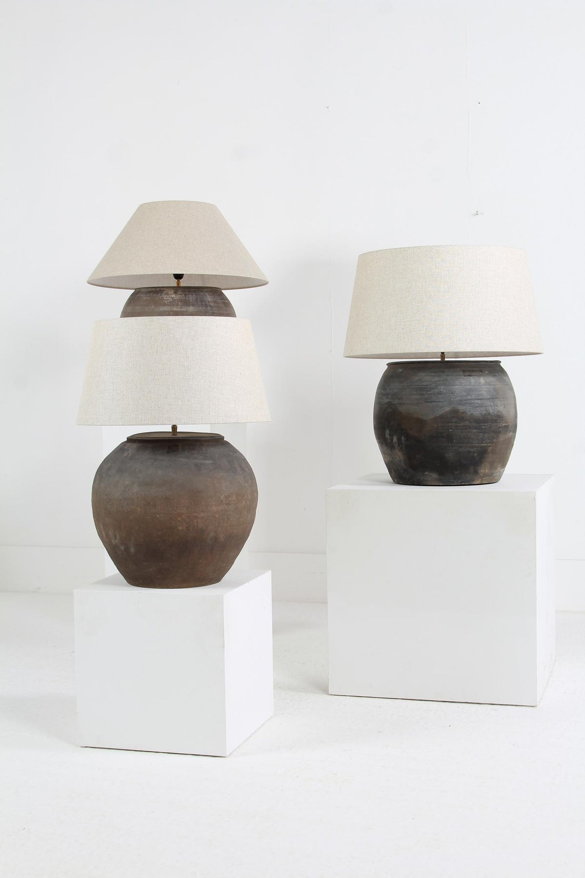 COLLECTION OF ANTIQUE XL TABLE LAMPS WITH BELGIUM LINEN SHADES