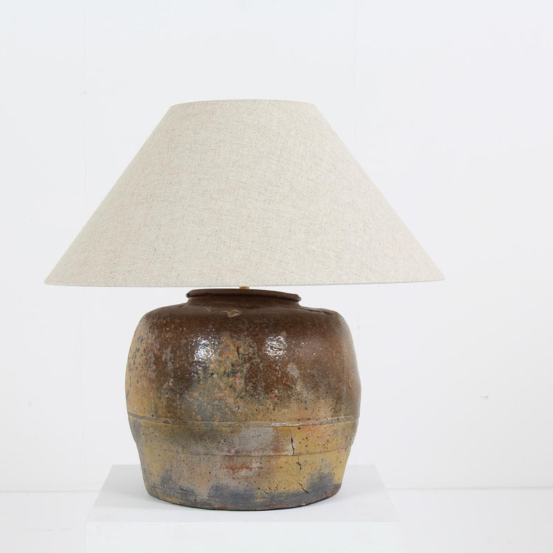 BEAUTIFUL ANTIQUE CHINESE TABLE LAMP WITH NATURAL LINEN EMPIRE SHADE