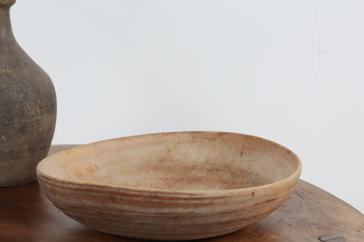 ORIGINAL WOODEN TURNED SWEDISH 19THC FOLK ART ROOT BOWL