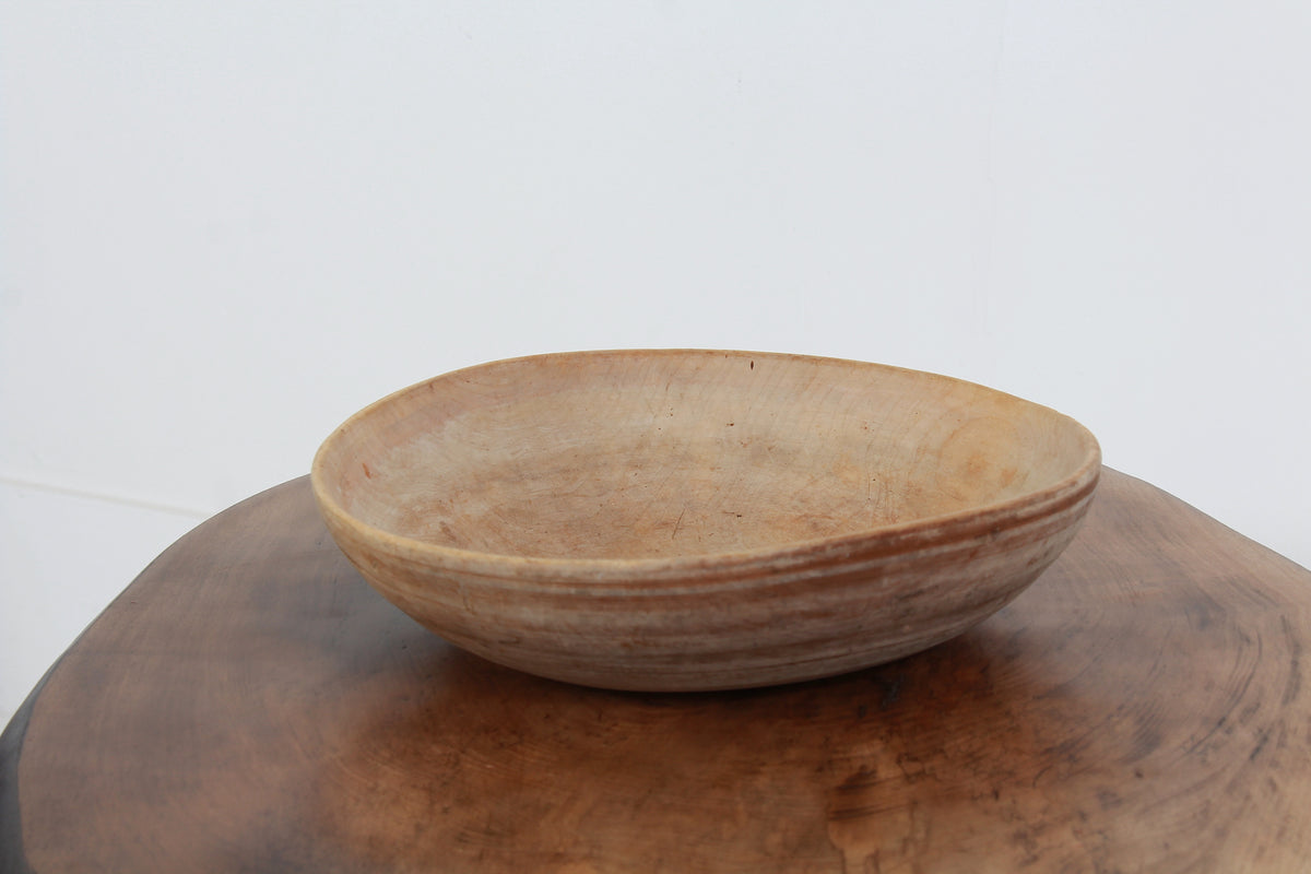 ORIGINAL WOODEN TURNED SWEDISH 19THC FOLK ART ROOT BOWL