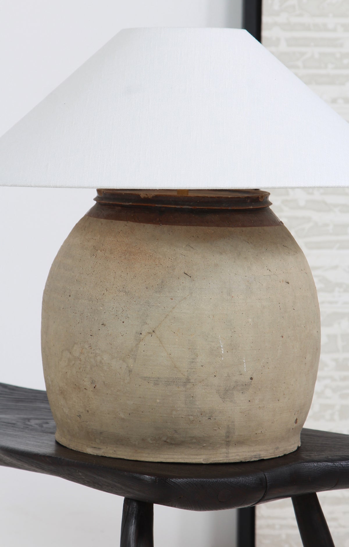 ORIGINAL EARTHENWARE STORAGE POT TABLE LAMP WITH WHITE LINEN SHADE