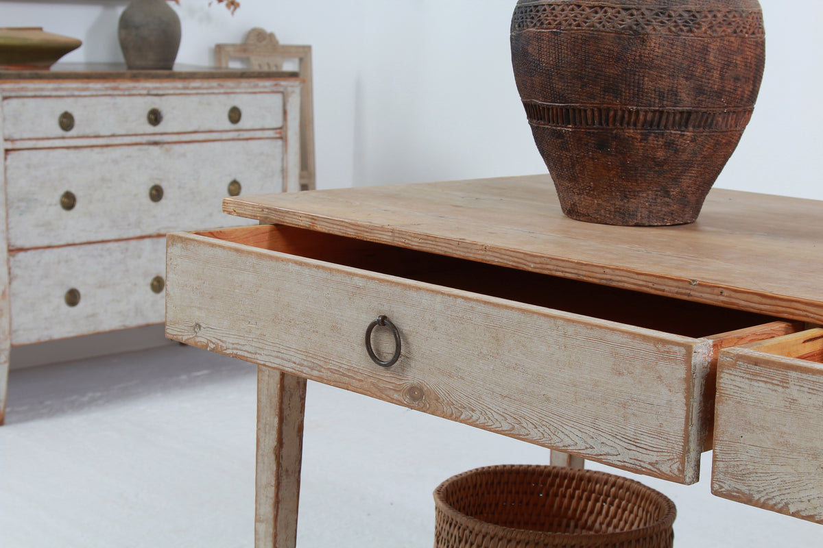 STUNNING SWEDISH COUNTRY HOUSE 19THC CONSOLE/SERVING TABLE