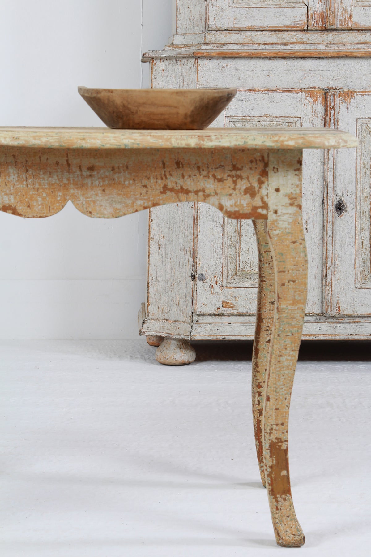 A 18th Century Swedish Rococo Painted Side /Lamp Table