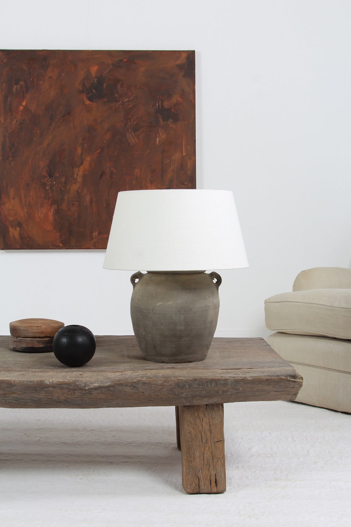 AUTHENTIC CHINESE TABLE LAMP WITH BELGIAN WHITE LINEN SHADE EX DISPLAY
