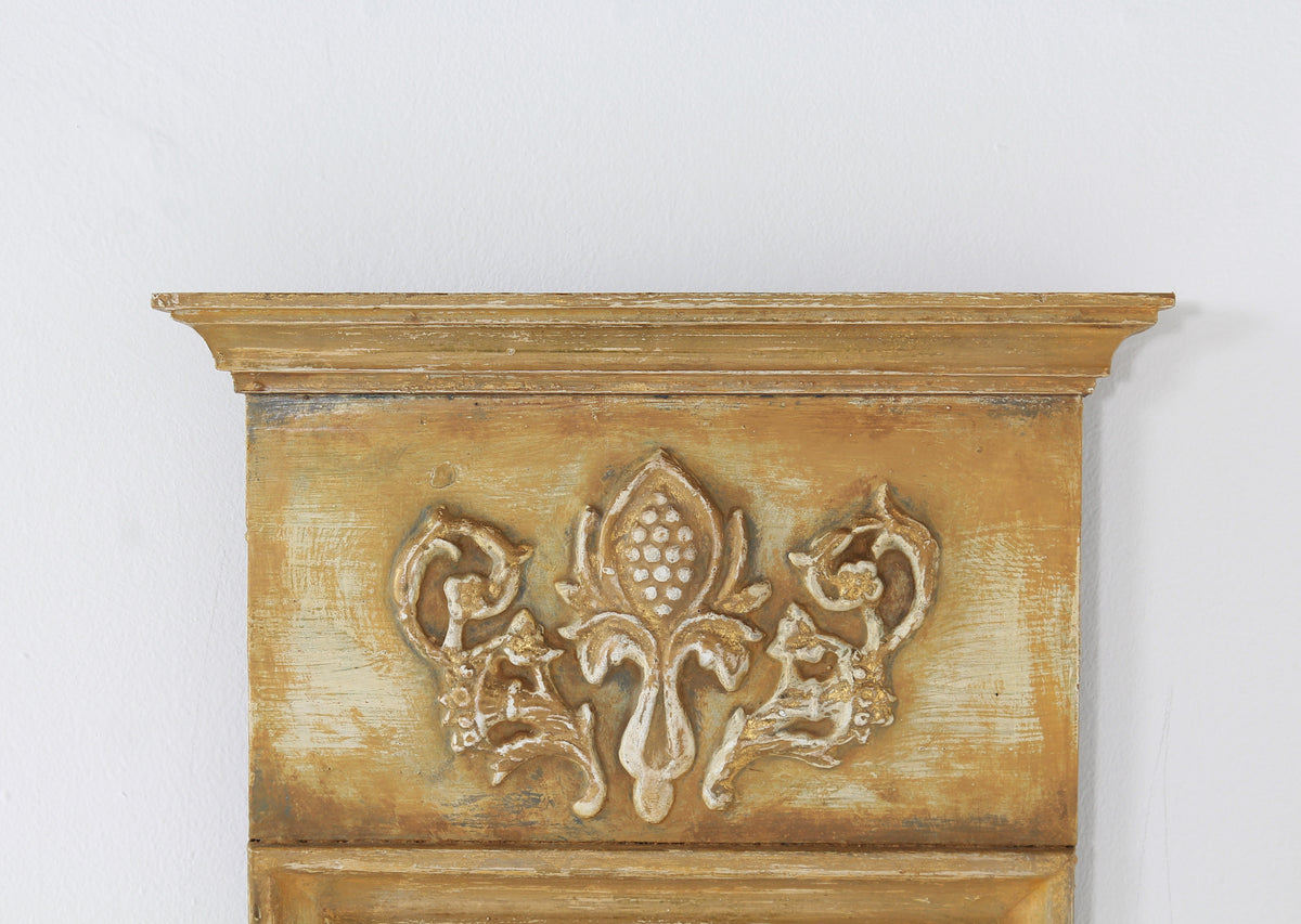 Charming Early 19th-Century Swedish Gustavian Mirror