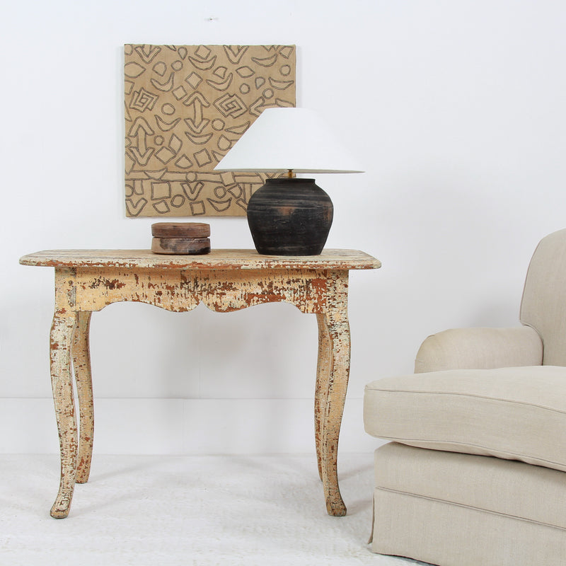 BLACK UNGLAZED POTTERY TABLE LAMP WITH WHITE EMPIRE LINEN SHADE
