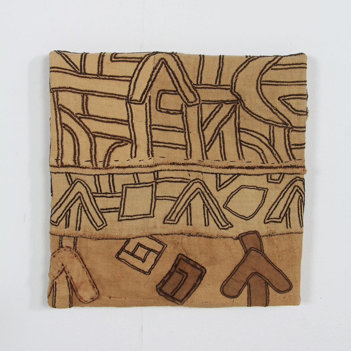 ABSTRACT HAND APPLIQUÉD MOUNTED RAFFIA SKIRT, KUBA TRIBE