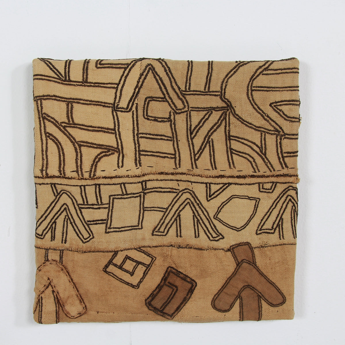 ABSTRACT HAND APPLIQUÉD MOUNTED RAFFIA SKIRT, KUBA TRIBE