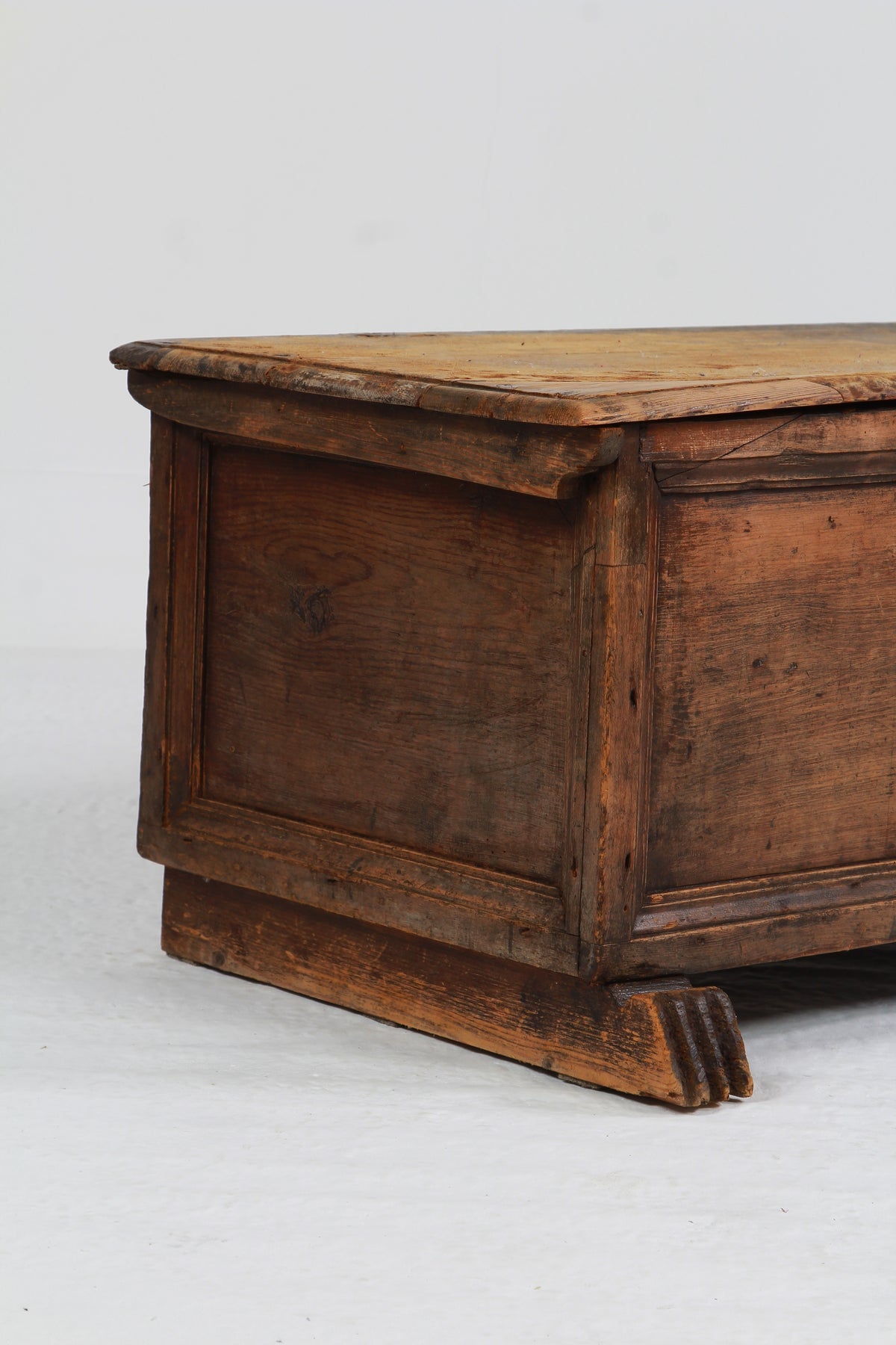 Spanish 18th Century Primitive Pine Coffer - Trunk
