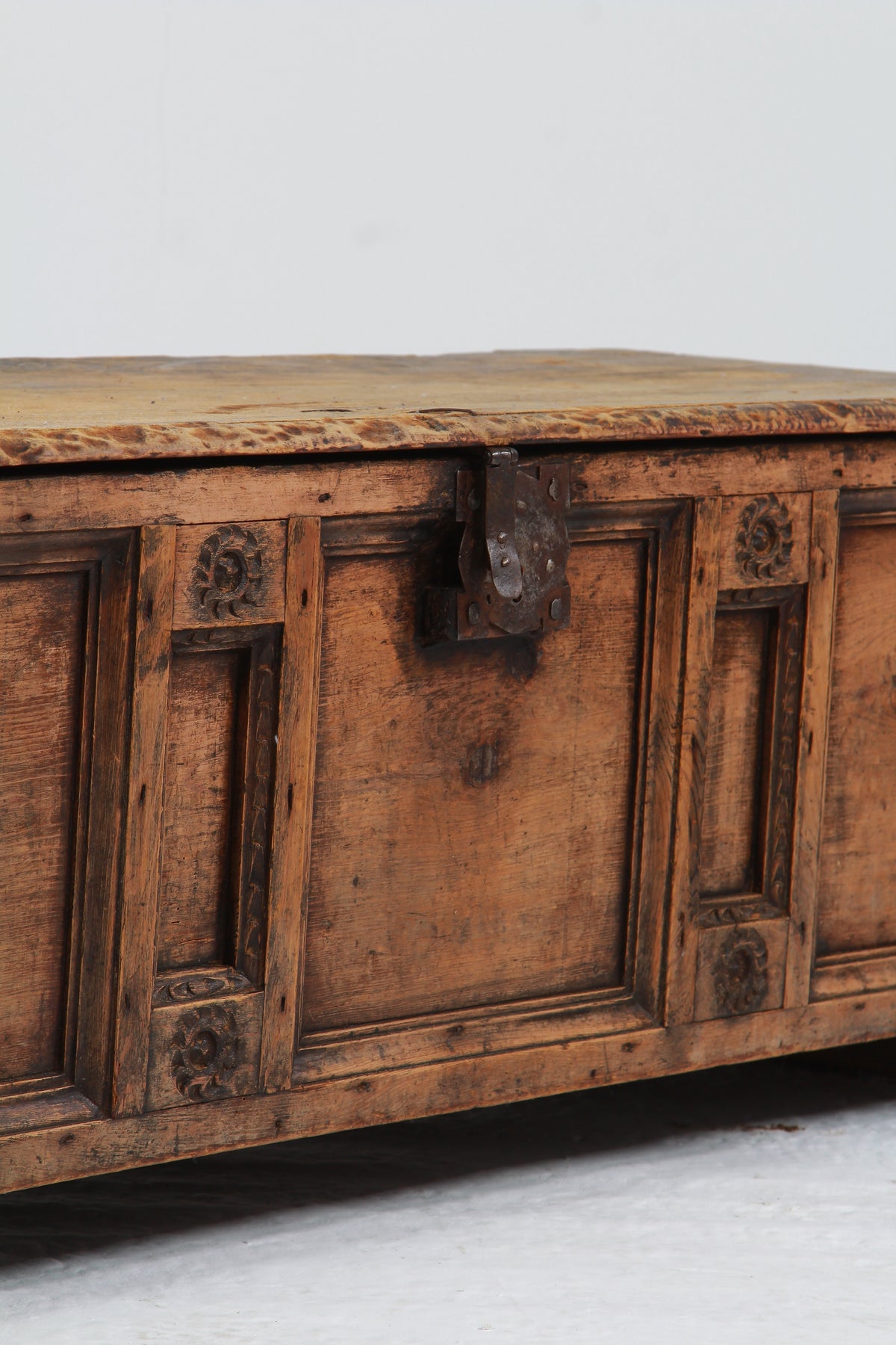 Spanish 18th Century Primitive Pine Coffer - Trunk