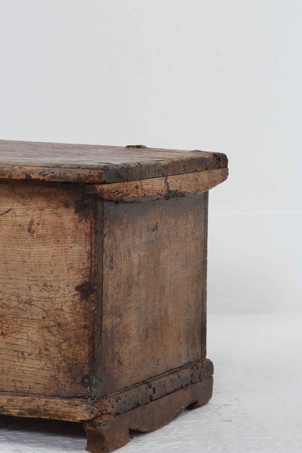 Primitive Spanish Early 18thC Time Worn Pine Trunk