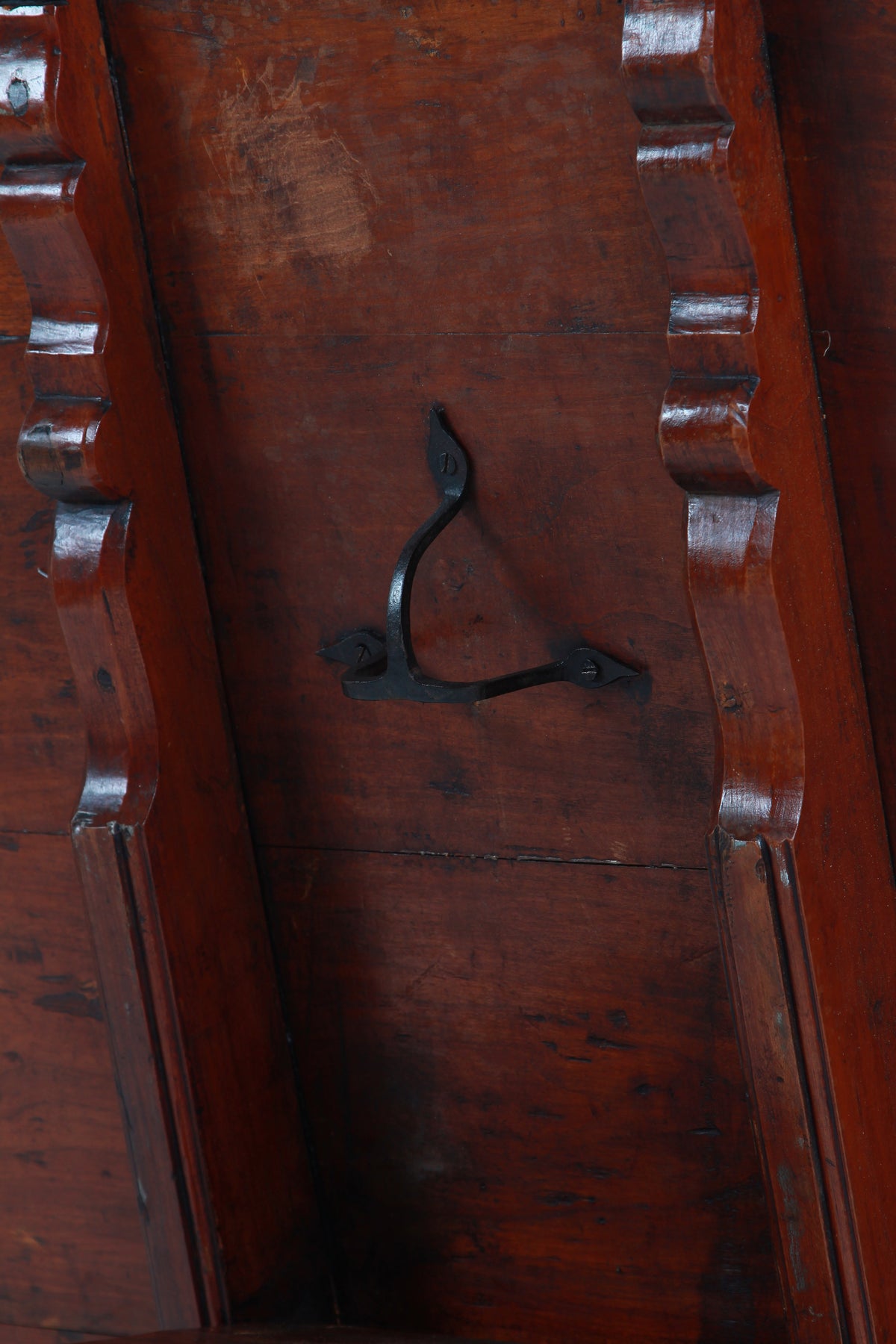 Primitive 19thC Dutch Pine Tilt Top Kitchen/Centre Table