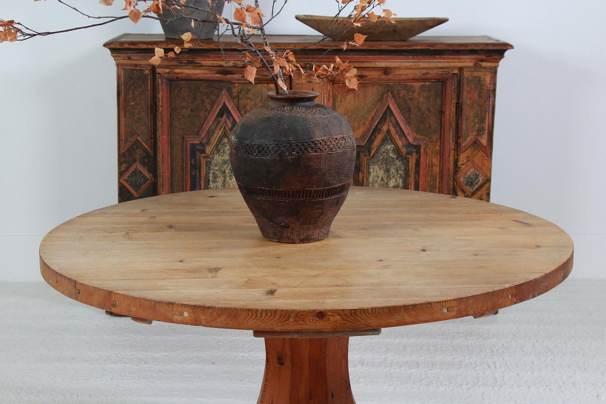 Swedish 19thC Pine Circular Dining/Centre Table with Pedestal Base