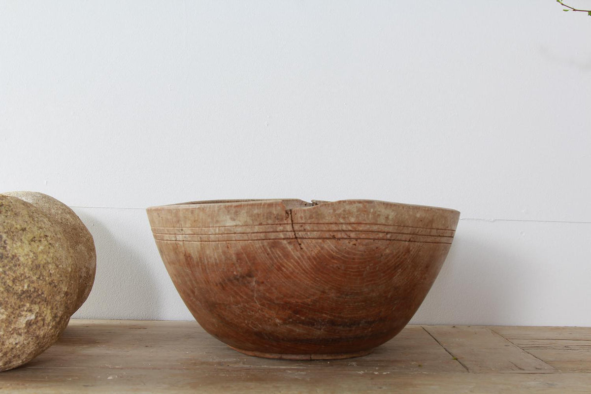 Large Carved English 19thC Decorative Sycamore Bowl