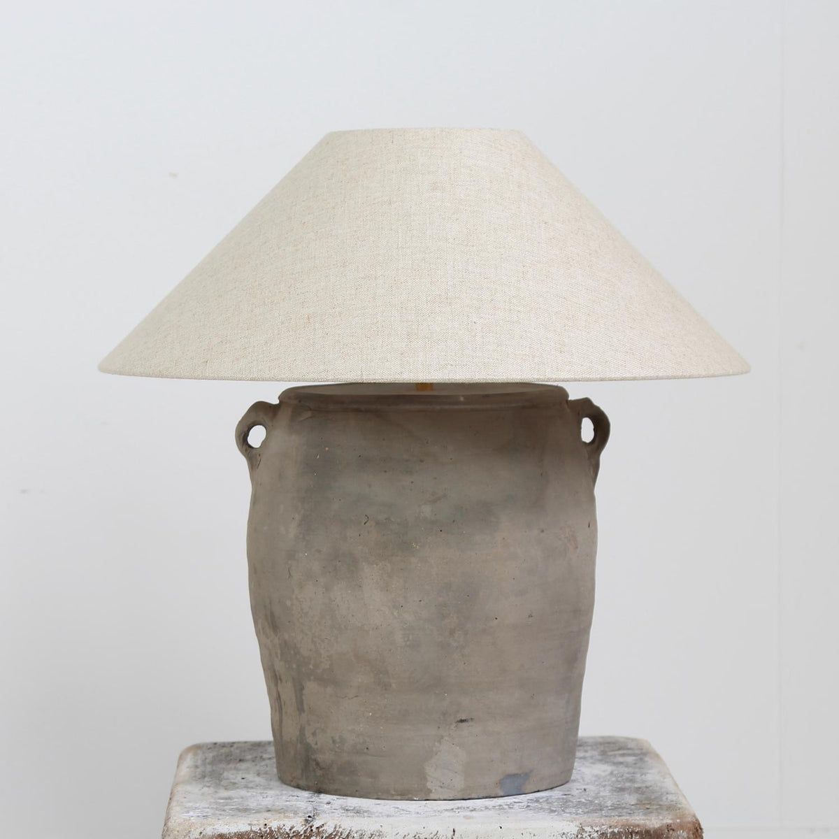 RUSTIC CHINESE TERRACOTTA TABLE LAMP WITH NATURAL LINEN SHADE