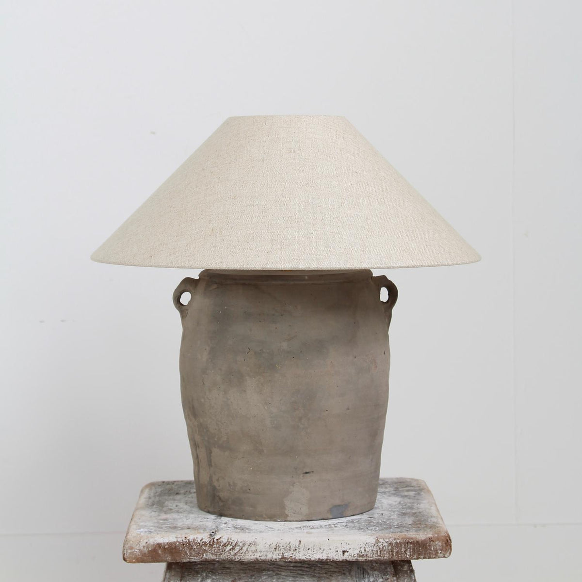RUSTIC CHINESE TERRACOTTA TABLE LAMP WITH NATURAL LINEN SHADE