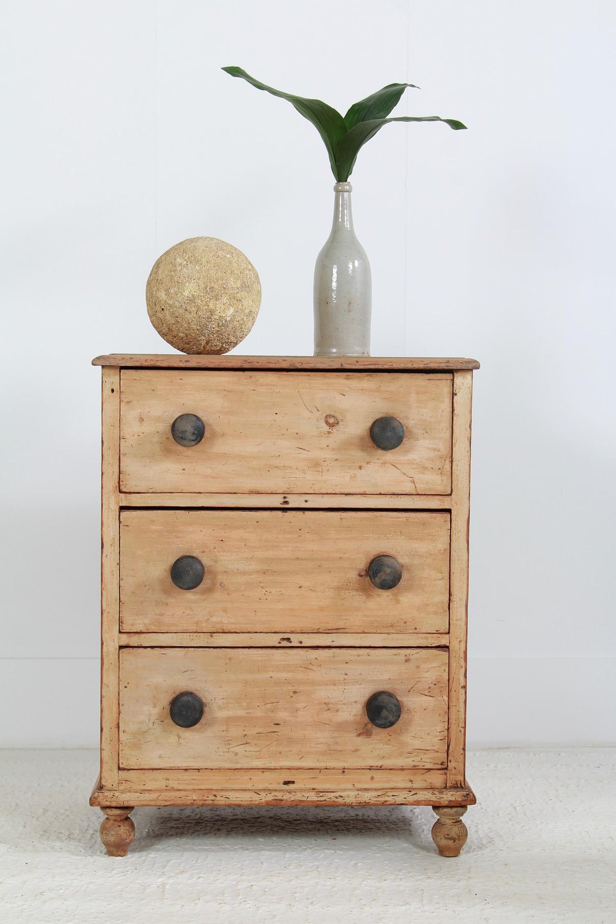 Small Antique English 19thC Pine Chest of Drawers