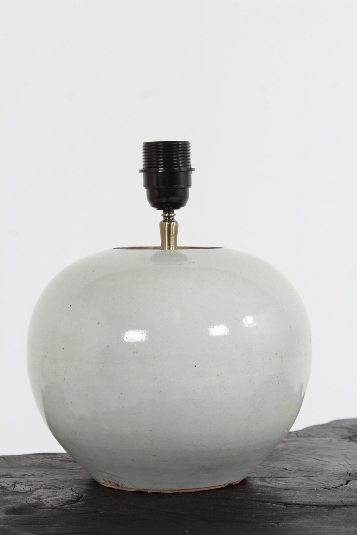 Charming Antique Chinese Ginger Jar Table Lamp with  Natural linen Shade