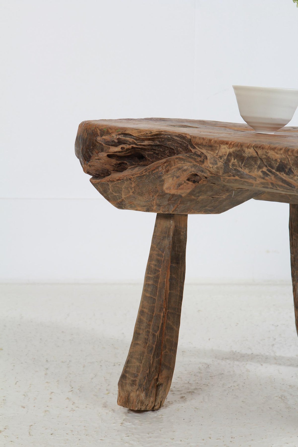 Impressive Rustic Tree Slab Coffee Table