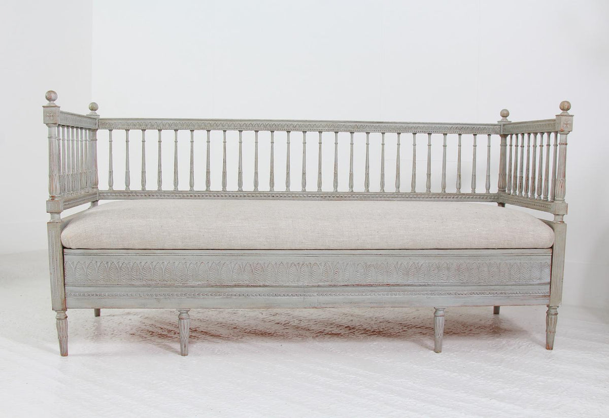 Exquisite Swedish  Gustavian Painted Sofa Bench