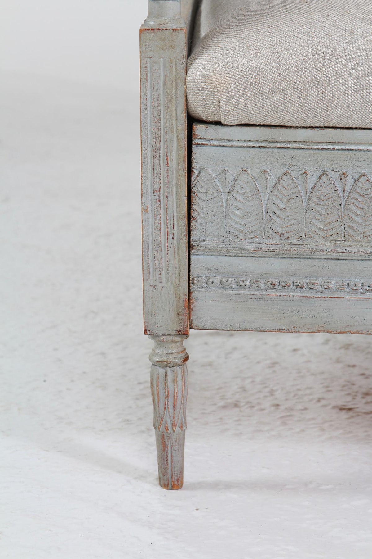 Exquisite Swedish  Gustavian Painted Sofa Bench