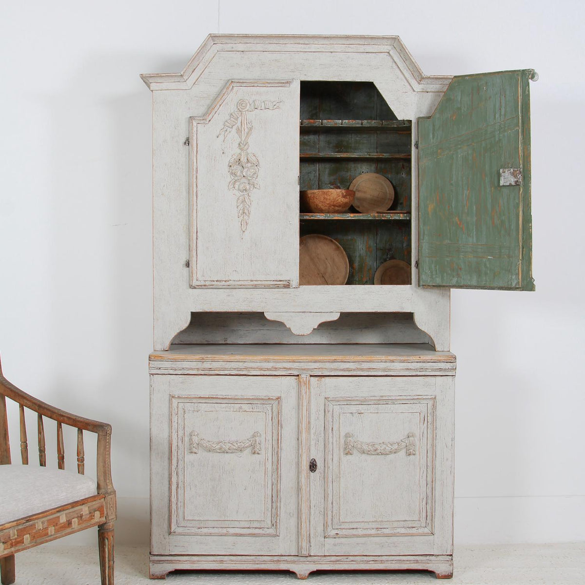 Exquisite Period Rococo Swedish  19thC Cabinet from Jamtland