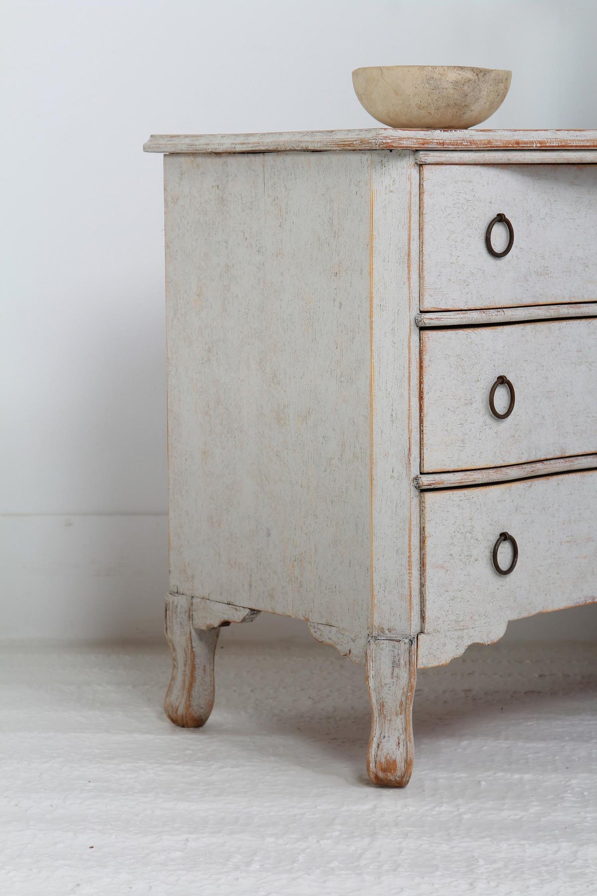 Swedish Late 19thC Commode with Bow Fronted Drawers
