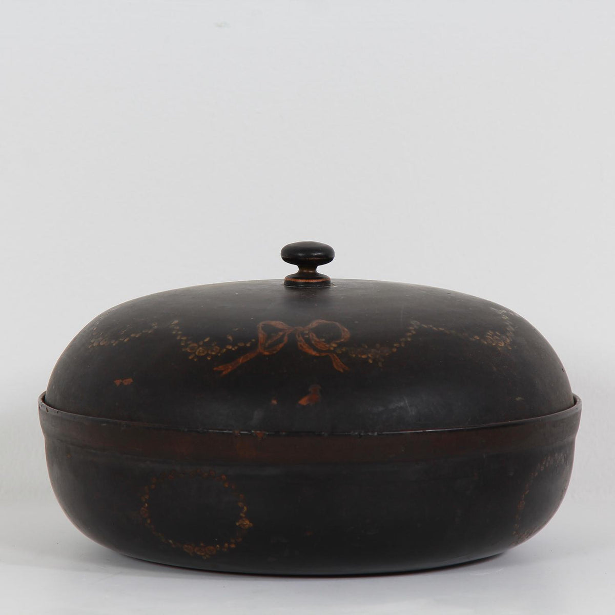 Decorative Early 20thC Papier Mâche Ebonised  Box with Lid