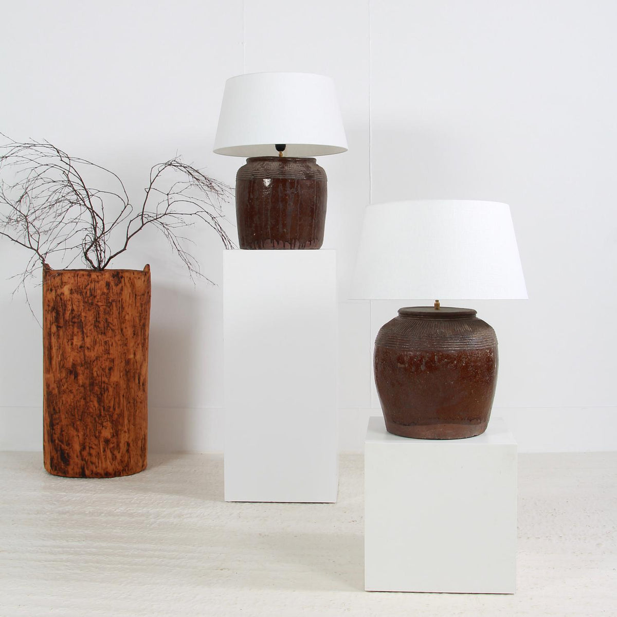 UNIQUE  ANTIQUE  CHINESE STORAGE WINE JAR TABLE  LAMPS WITH WHITE LINEN SHADES