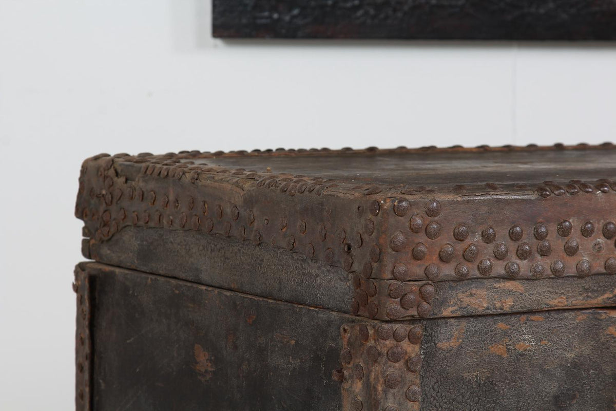 ANCIENT CHINESE 17THC STUDDED TRAVELING MERCHANTS TRUNK
