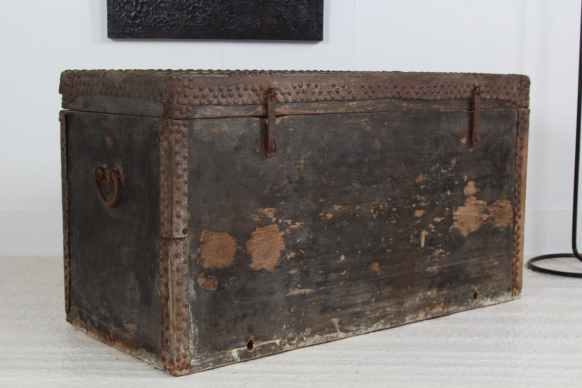 ANCIENT CHINESE 17THC STUDDED TRAVELING MERCHANTS TRUNK