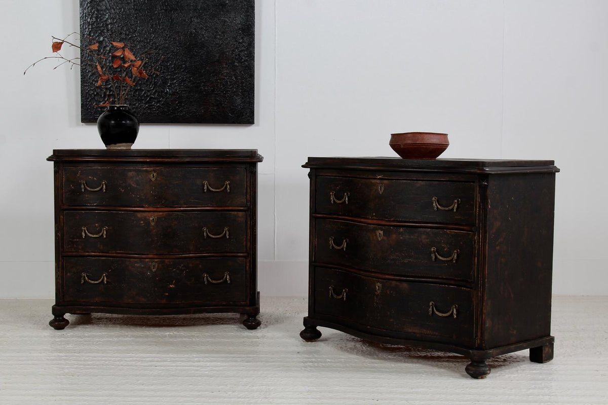 Exceptional Pair of Swedish 19thC  Black Painted Serpentine Commodes