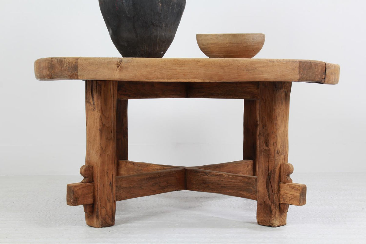 Exceptional   BRUTALIST OAK CIRCULAR DINING OR CENTRE TABLE