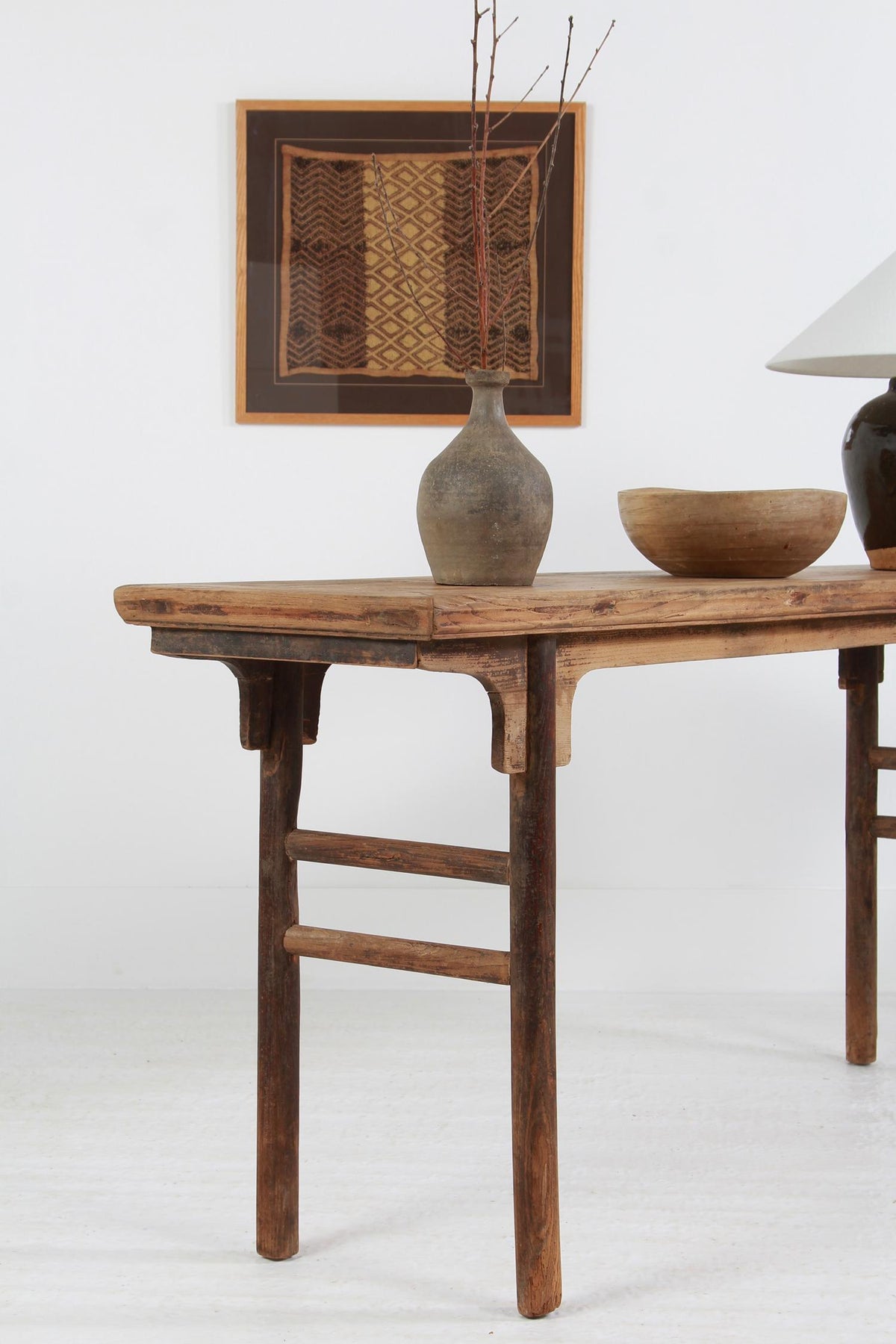 STRIKING ANTIQUE CHINESE 18THC  CONSOLE/LAMP TABLE