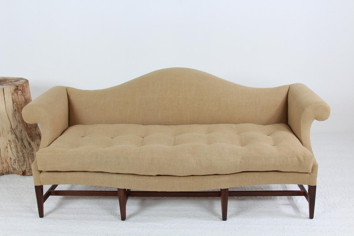 Exquisite Serpentine 20thC Camelback Mahogany Sofa