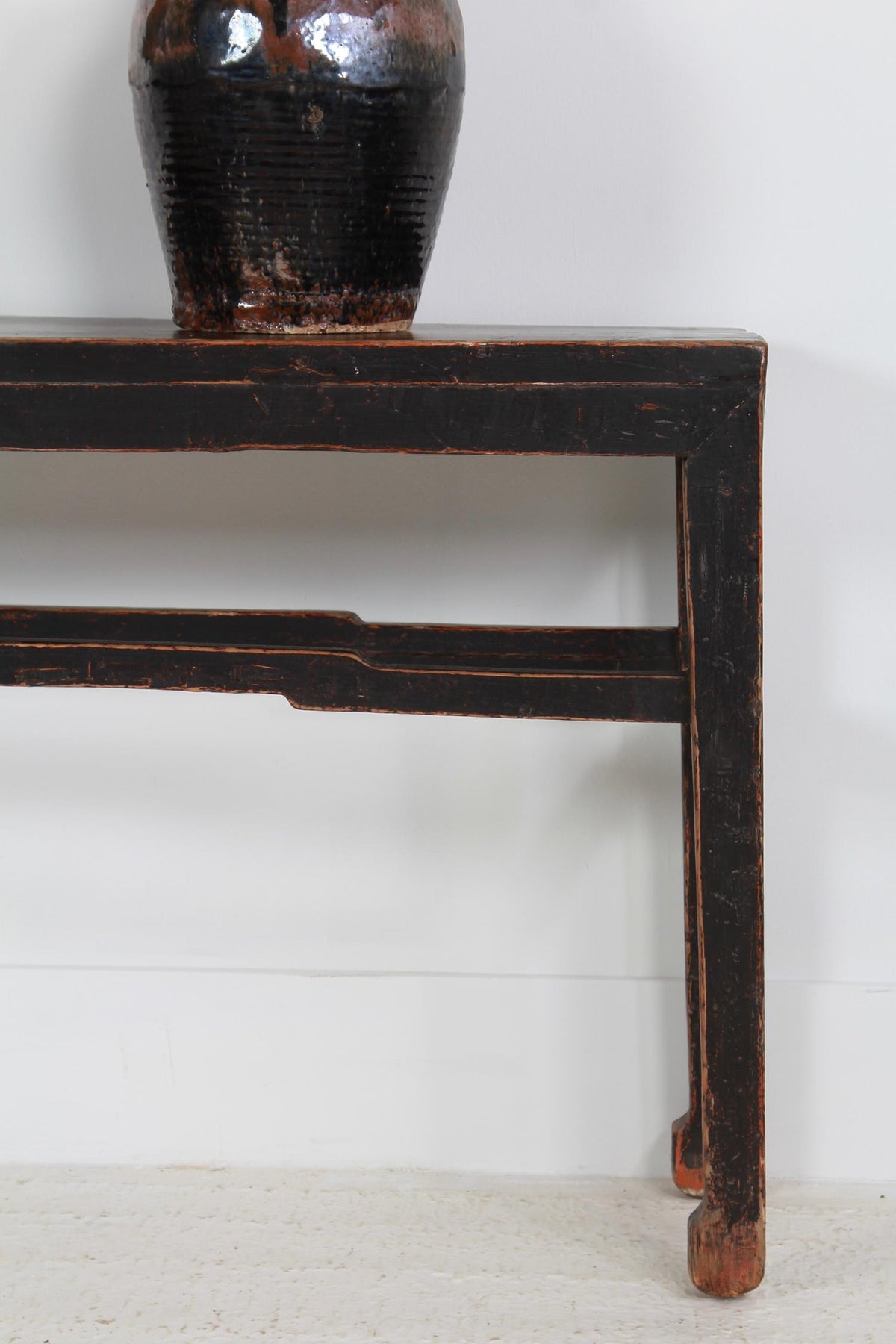 Stylish Antique Black Lacquered Console Table