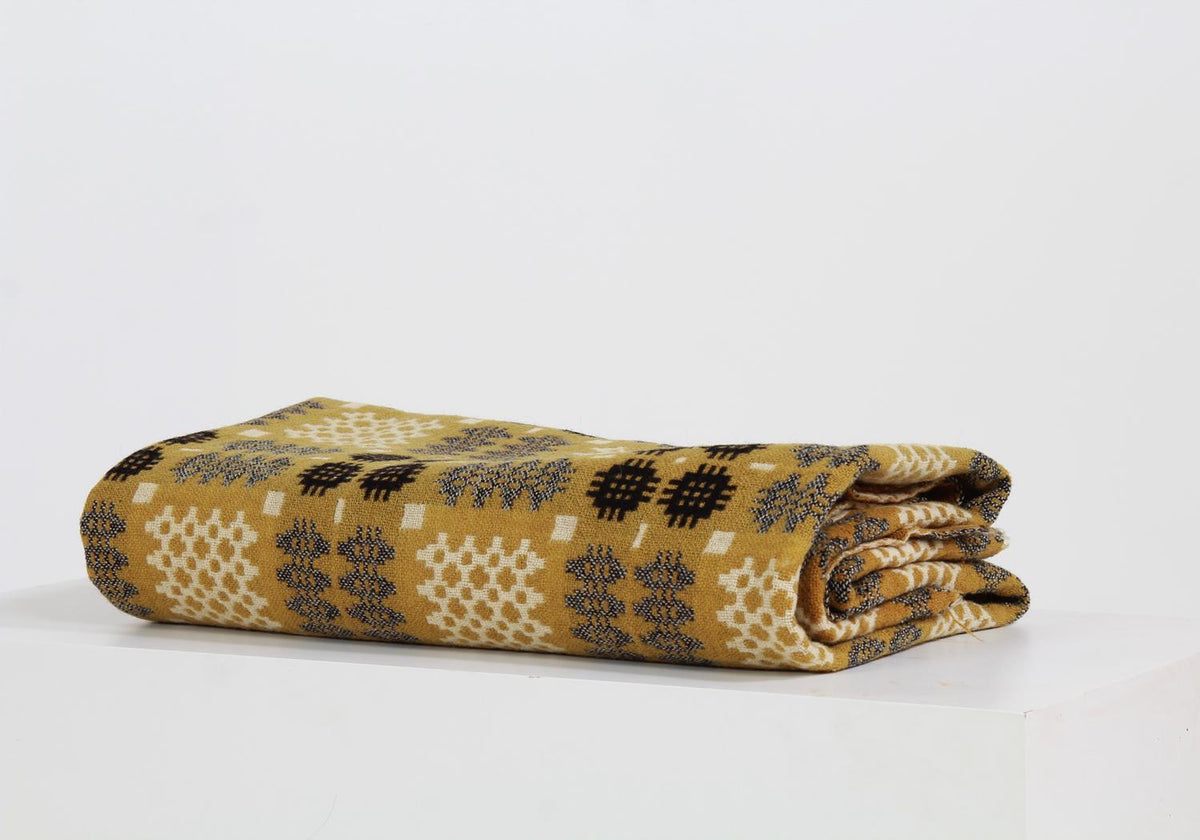 Vintage Welsh Hand Woven Tapestry Wool Blanket/Throw