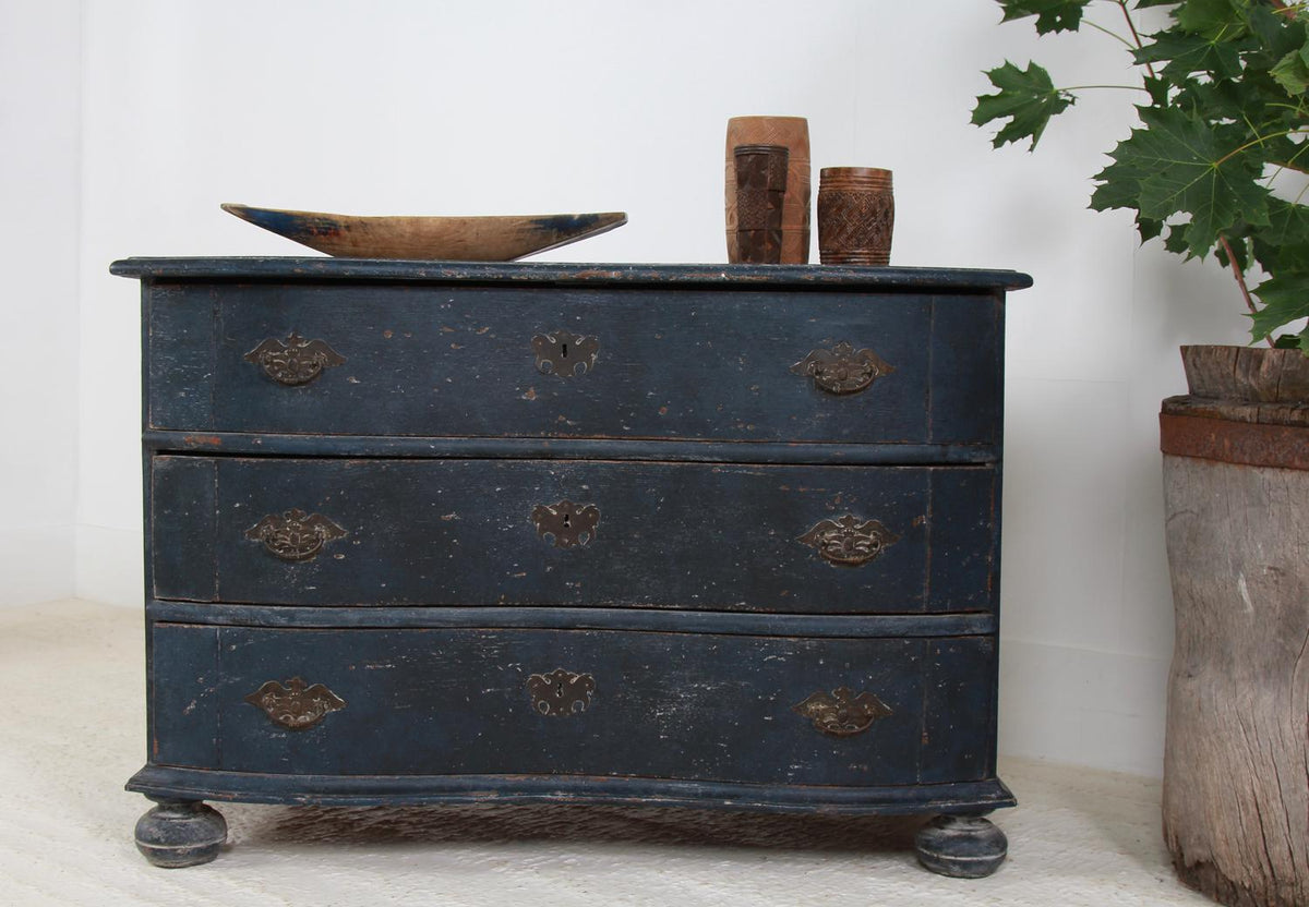 Exceptional French 19th Century Serpentine Chest of Drawers
